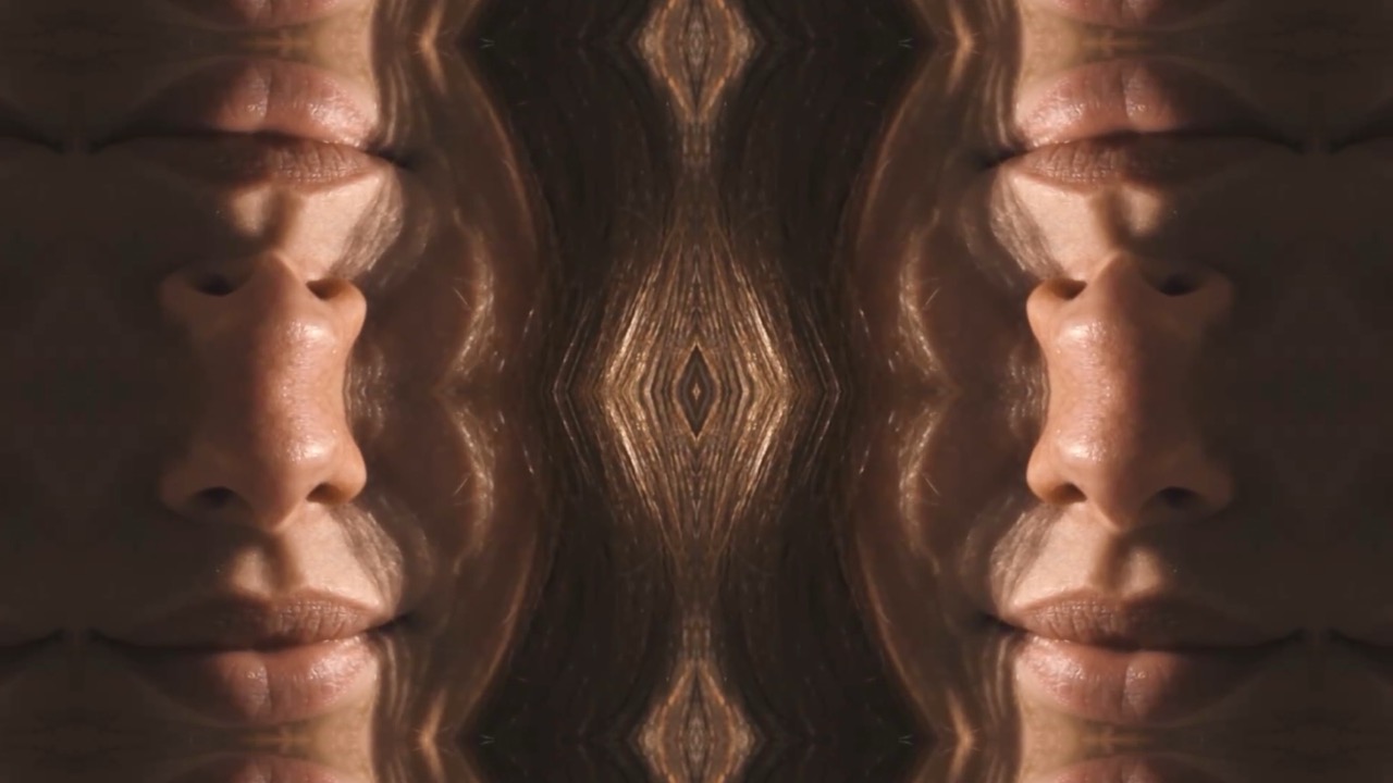 The Tile effect applied to the reference frame